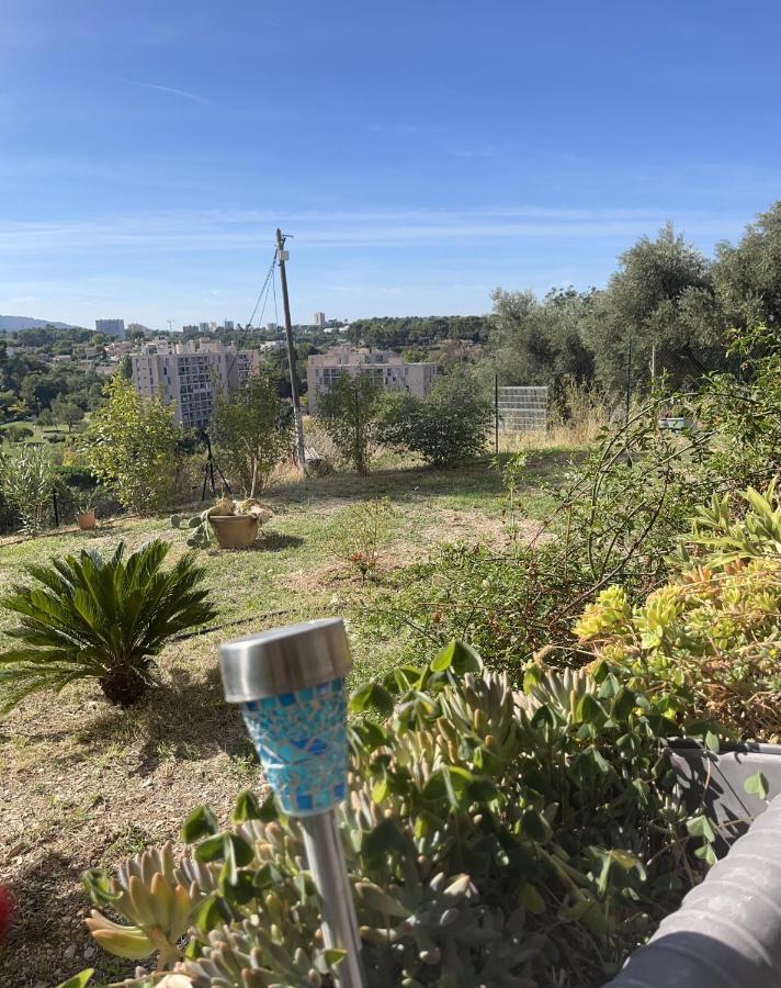 Charme Et Calme Apartment Marseille Exterior photo